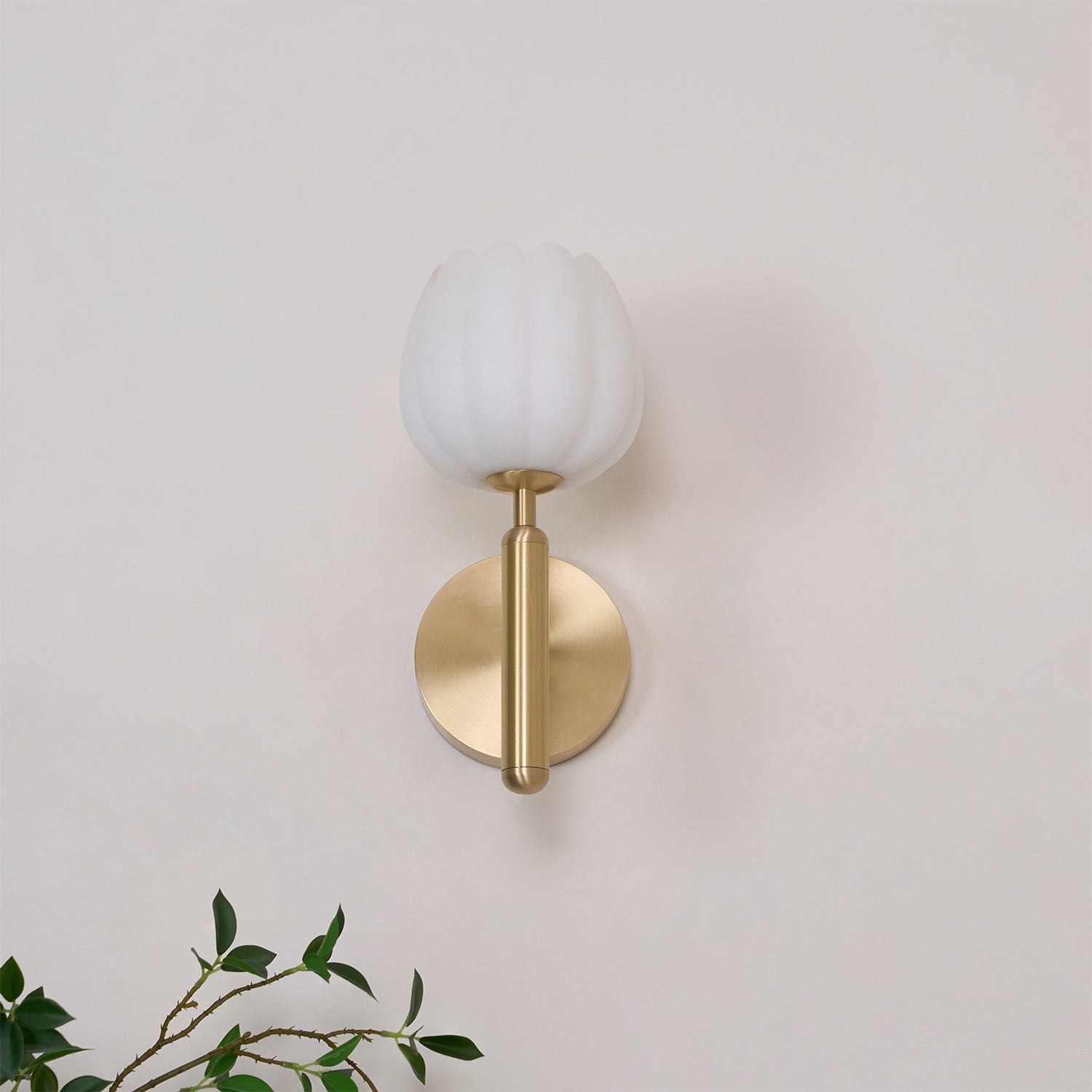 Valentina Alabaster Flowers  Wall Lamp