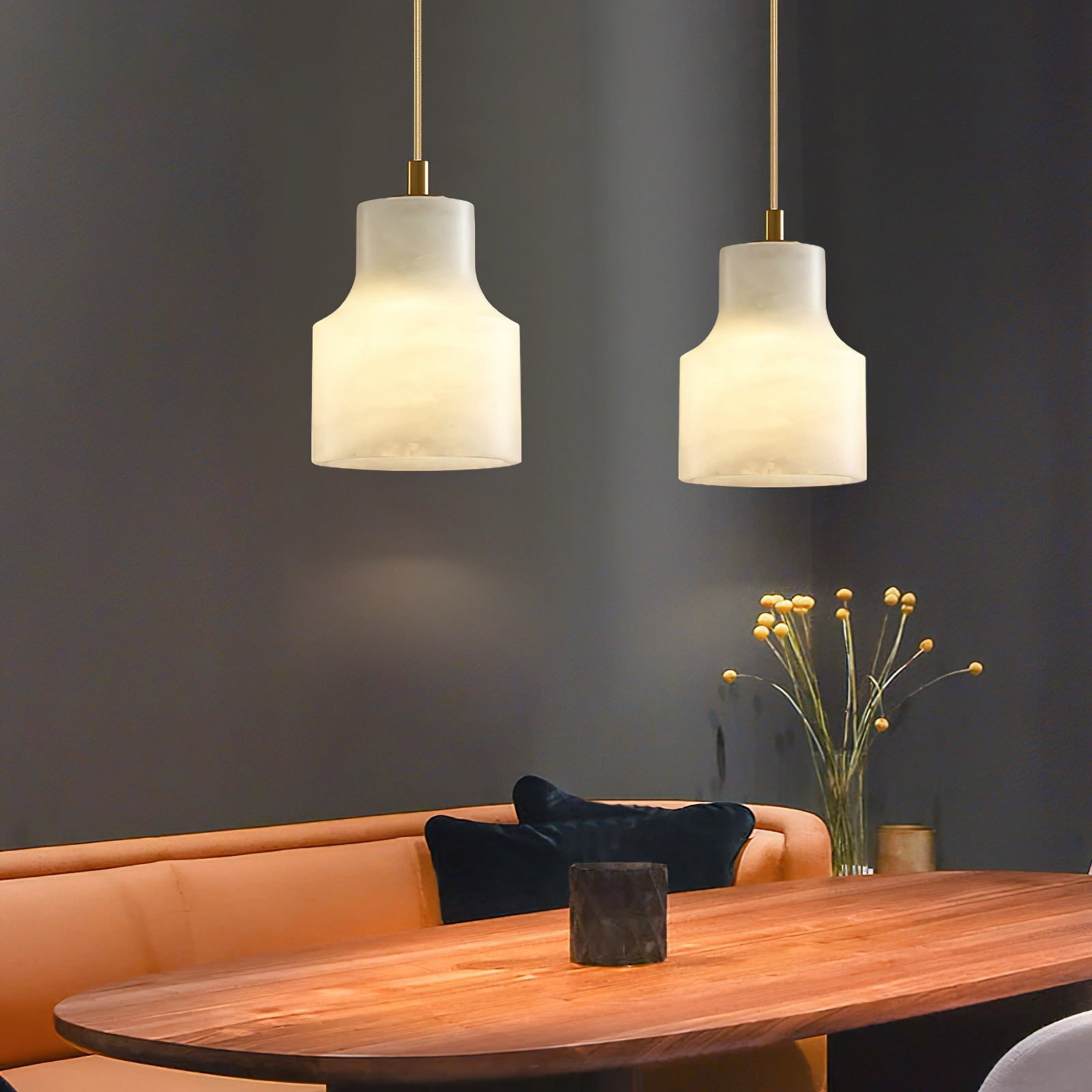 Ritta Alabaster Pendant Light Brass Luxurious - Neutralighting