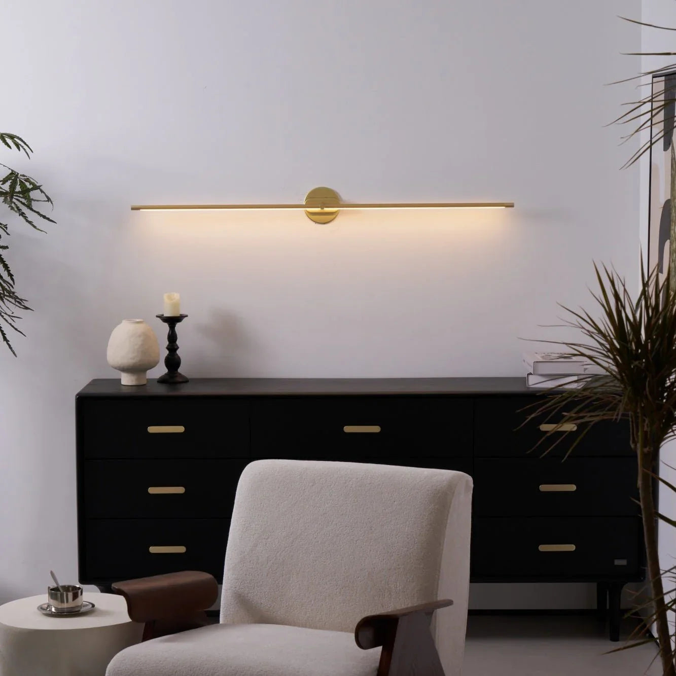 Ivox Minimalist Linear Wall Lamp Gold&Black - Neutralighting