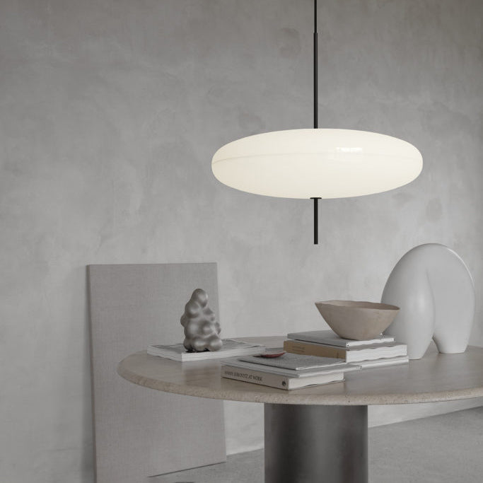Quor Nordic Modern Oval Single Pendant Light - Neutralighting