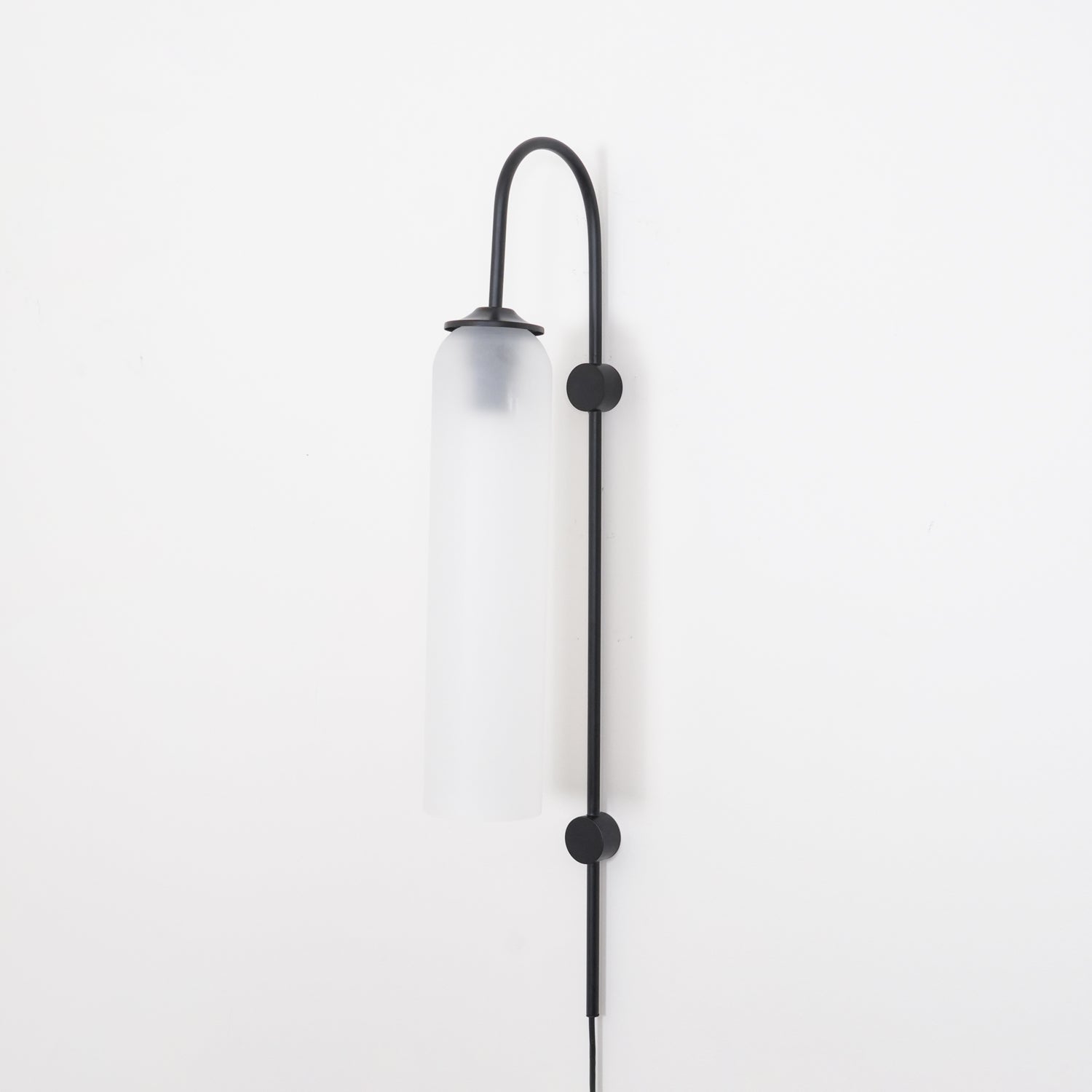 Talor Modern Glass Wall Lamp - Neutralighting