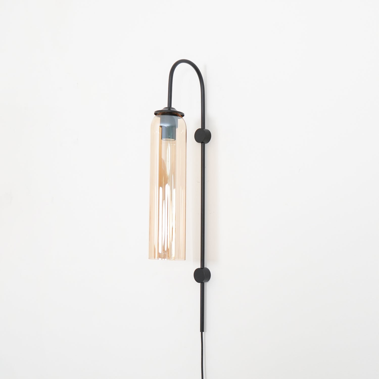 Talor Modern Glass Wall Lamp - Neutralighting