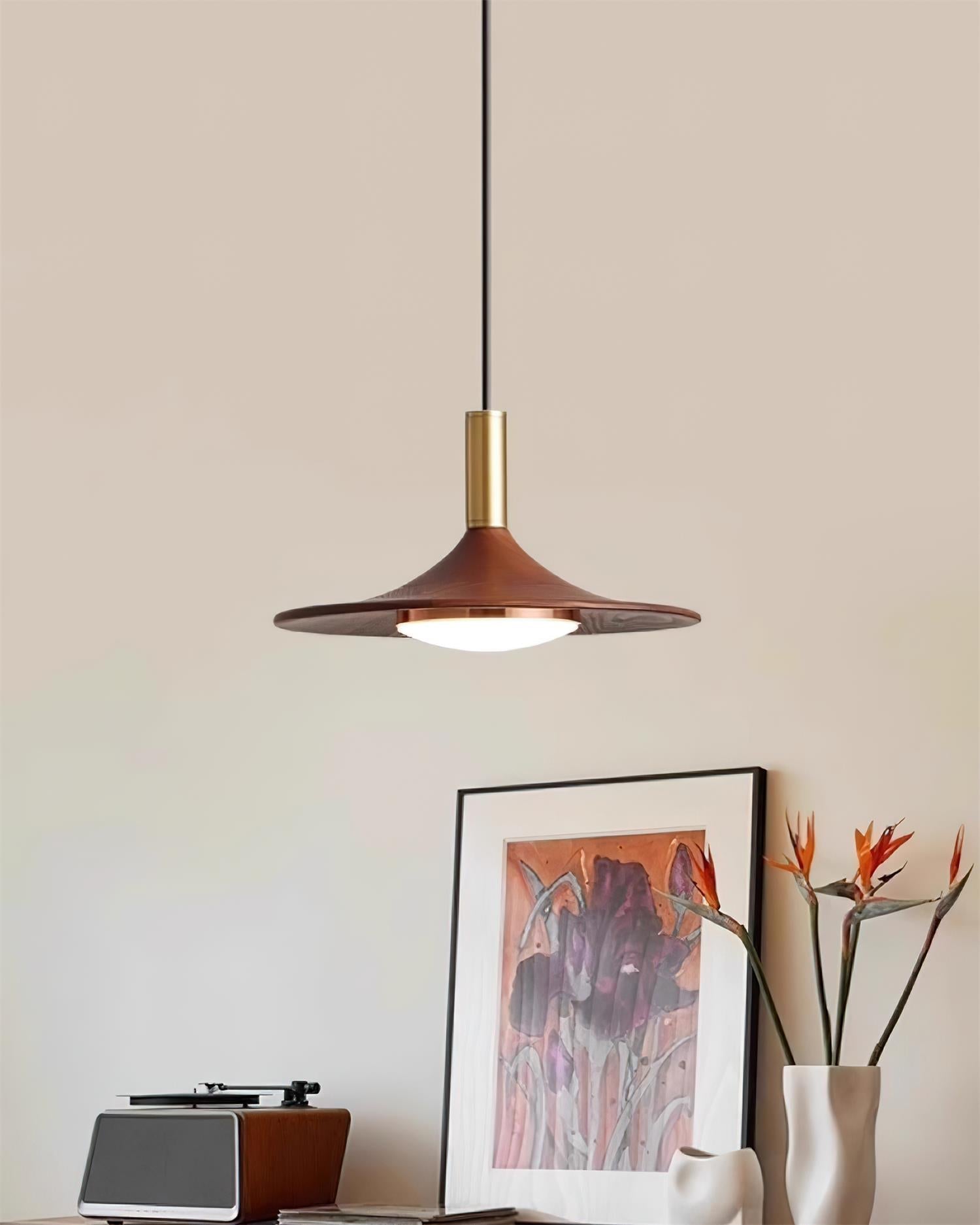 Pend­­ant Light Hat Shape Midcentury - Neutralighting