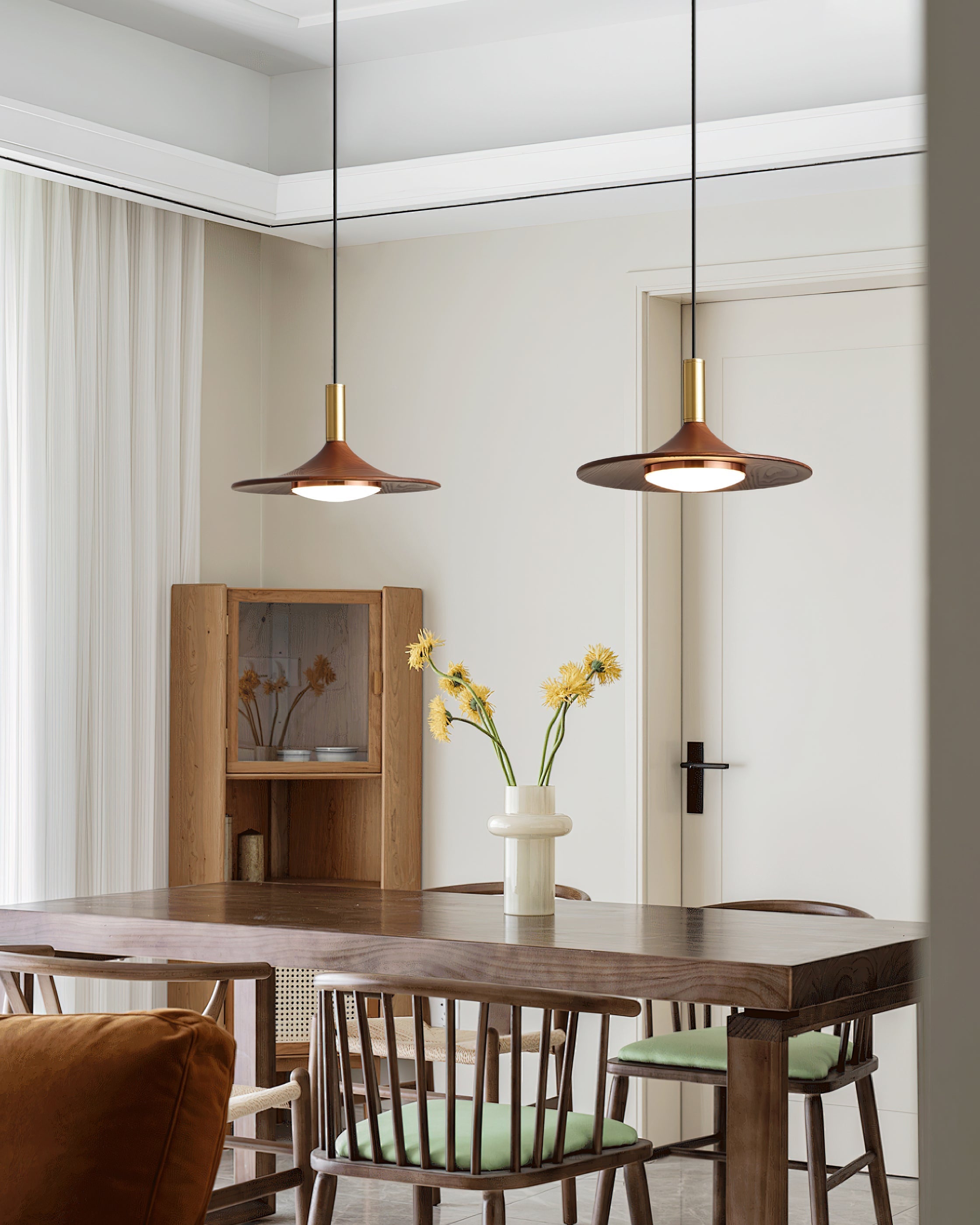 Pend­­ant Light Hat Shape Midcentury - Neutralighting