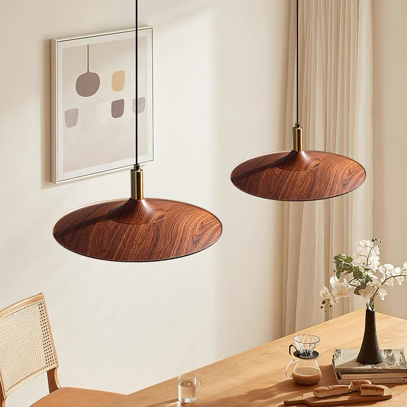 Pend­­ant Light Hat Shape Midcentury - Neutralighting