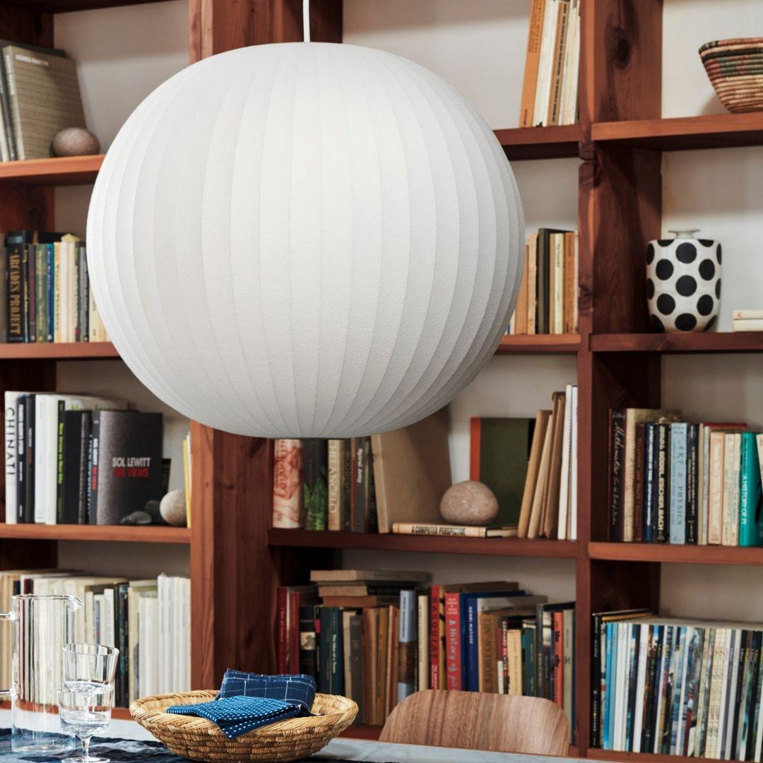 Alvaris White Modern Pendant Light - Neutralighting