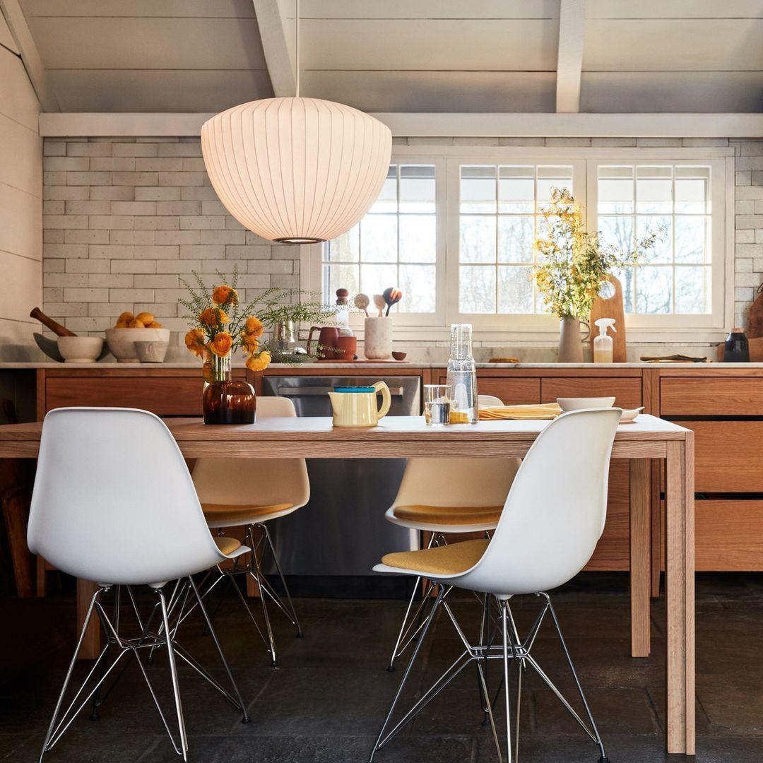 Alvaris White Modern Pendant Light - Neutralighting