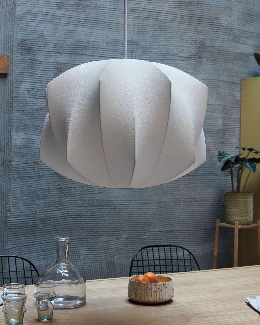 Alvaris White Modern Pendant Light - Neutralighting
