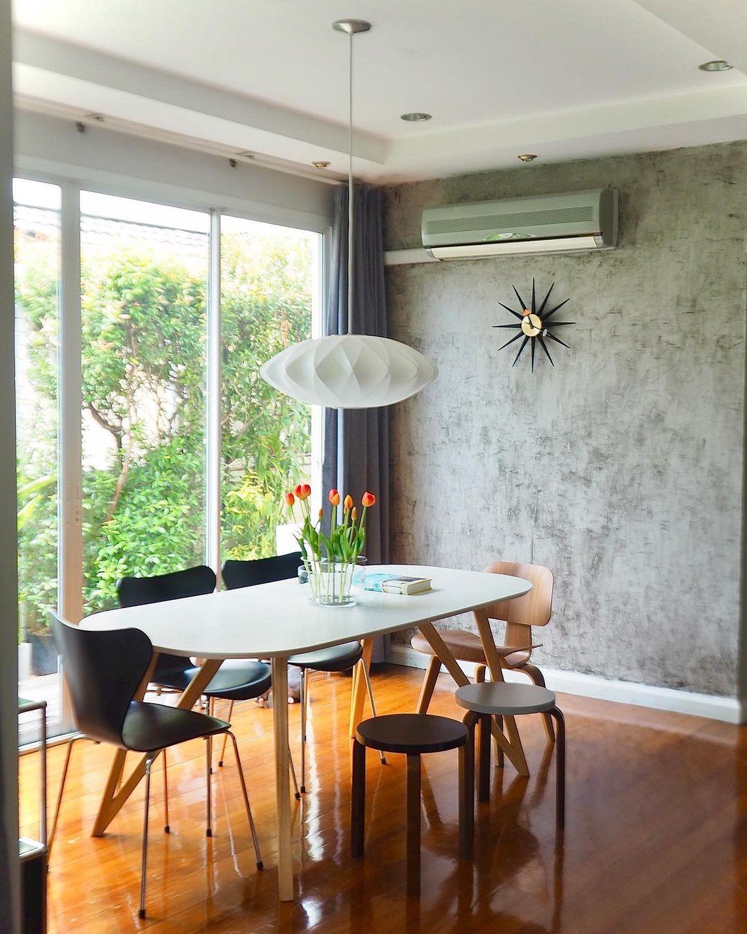 Alvaris White Modern Pendant Light - Neutralighting