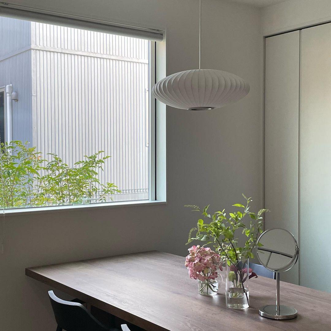 Alvaris White Modern Pendant Light - Neutralighting