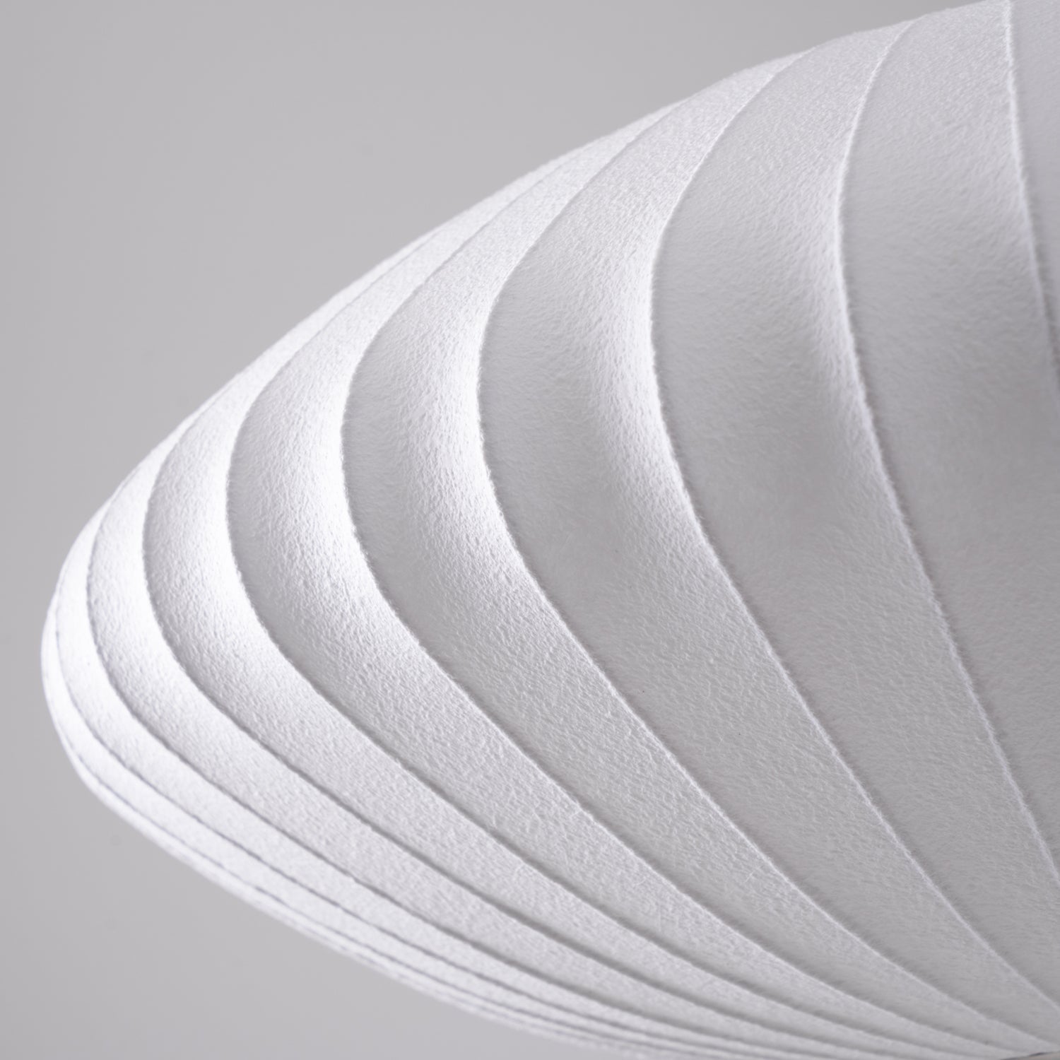 Alvaris White Modern Pendant Light - Neutralighting