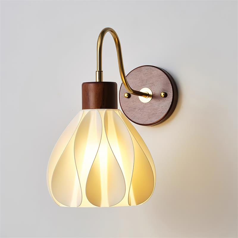 Pivona Glass Wall Lamp - Neutralighting