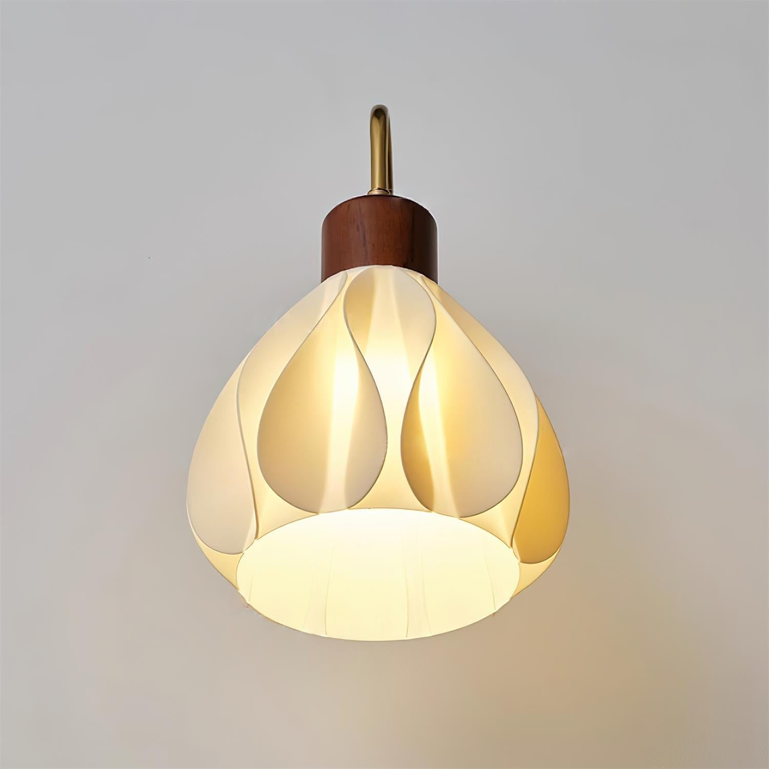 Pivona Glass Wall Lamp - Neutralighting