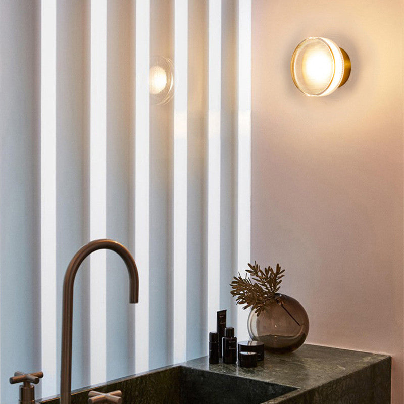 Arisha Modern Mini Bowl Metal Wall Lamp, Black/Gold - Neutralighting