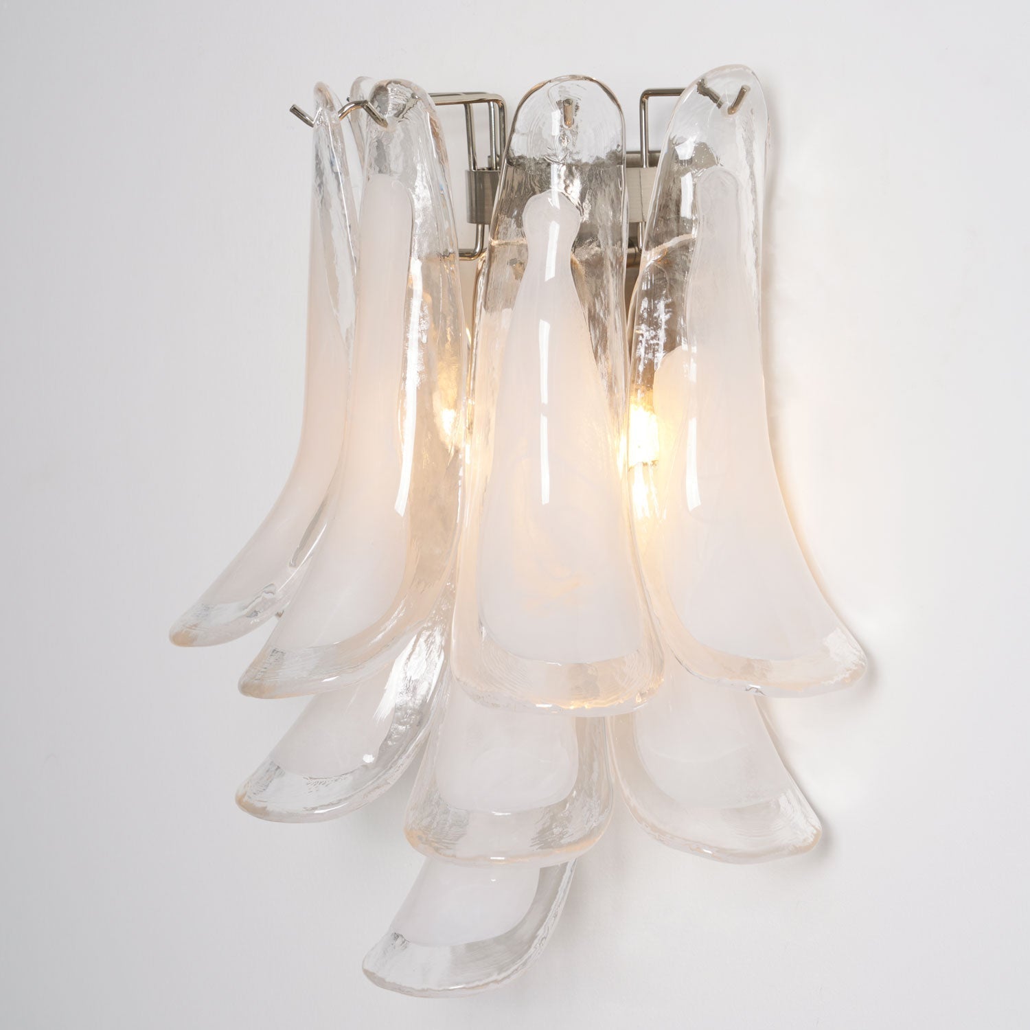 Aurora Wall Light Petal Shaped Glass Vintage Artistic - Neutralighting
