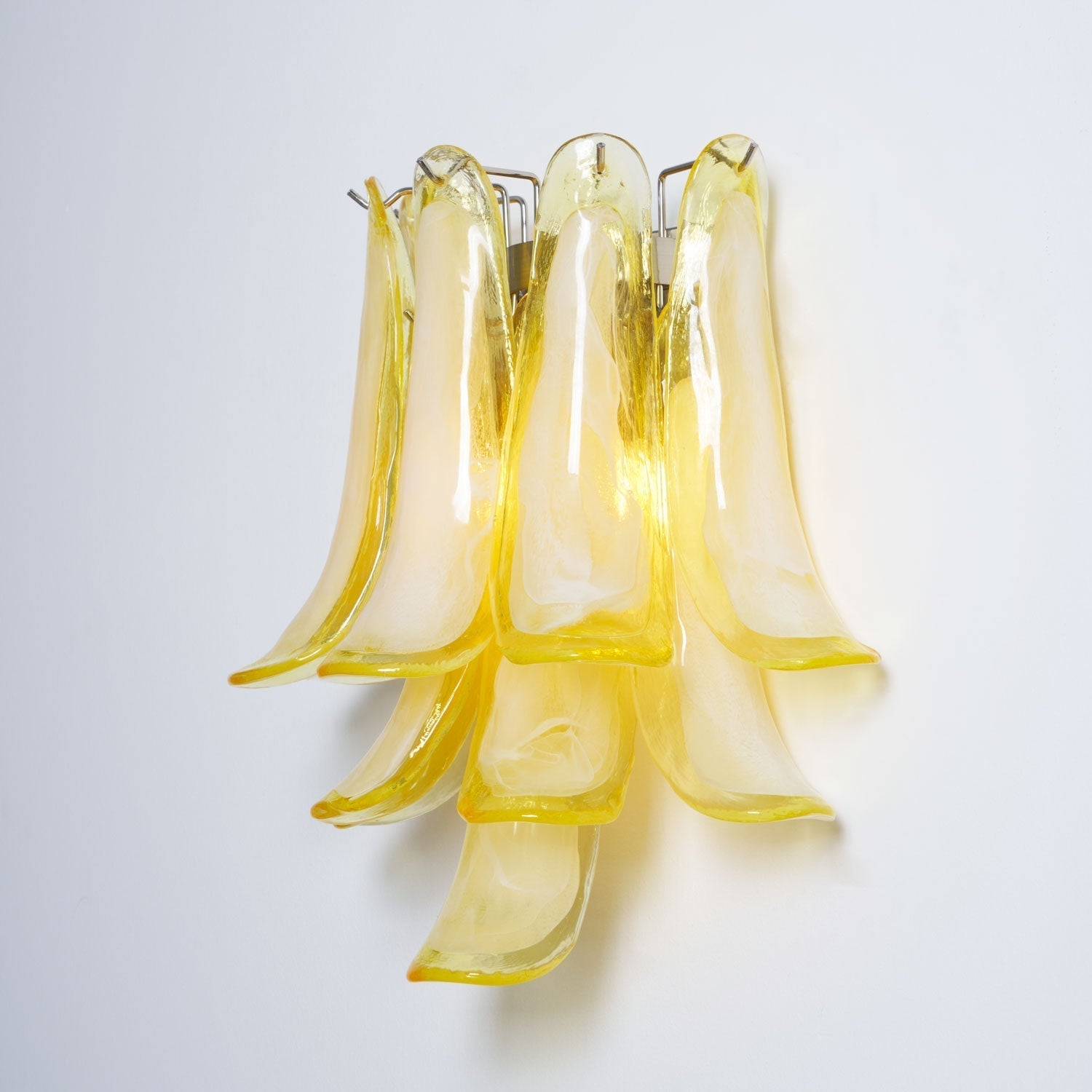 Aurora Wall Light Petal Shaped Glass Vintage Artistic - Neutralighting