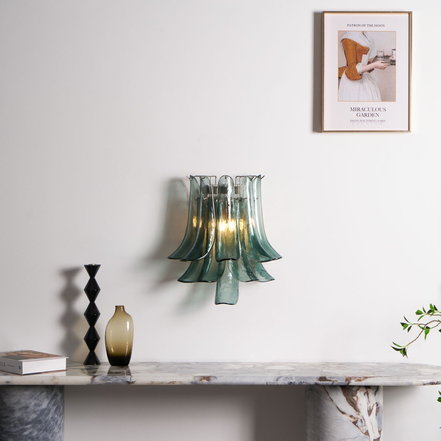 Aurora Wall Light Petal Shaped Glass Vintage Artistic - Neutralighting