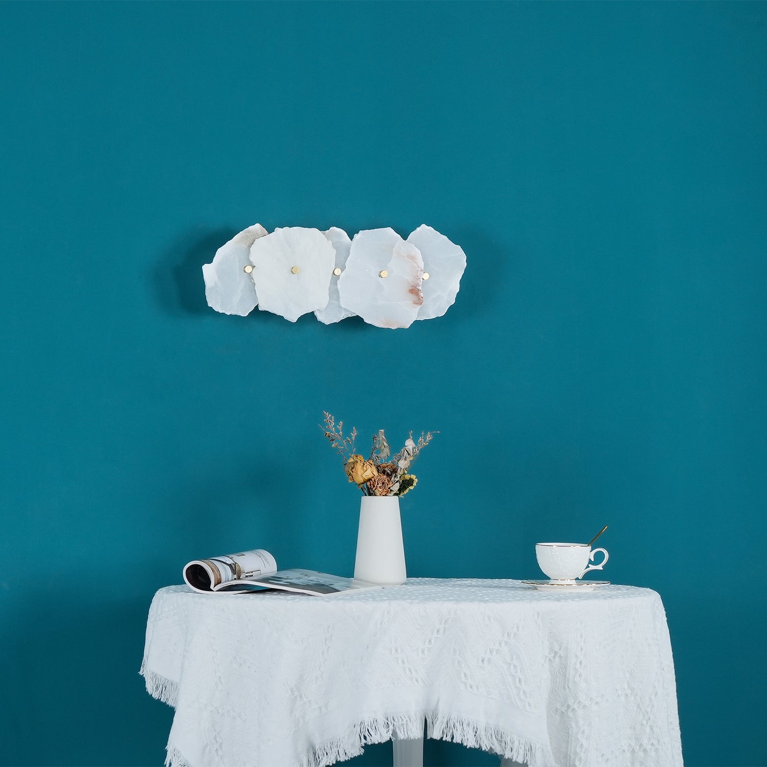Cevra Alabaster Flower Wall Lamp - Neutralighting