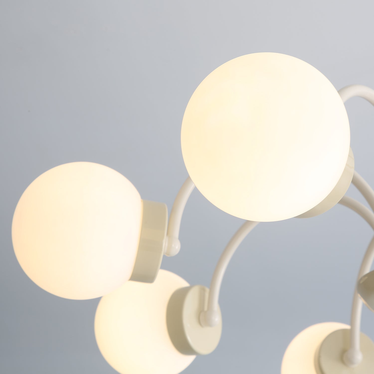 Pivone 8-Light Globe Chandelier - Neutralighting