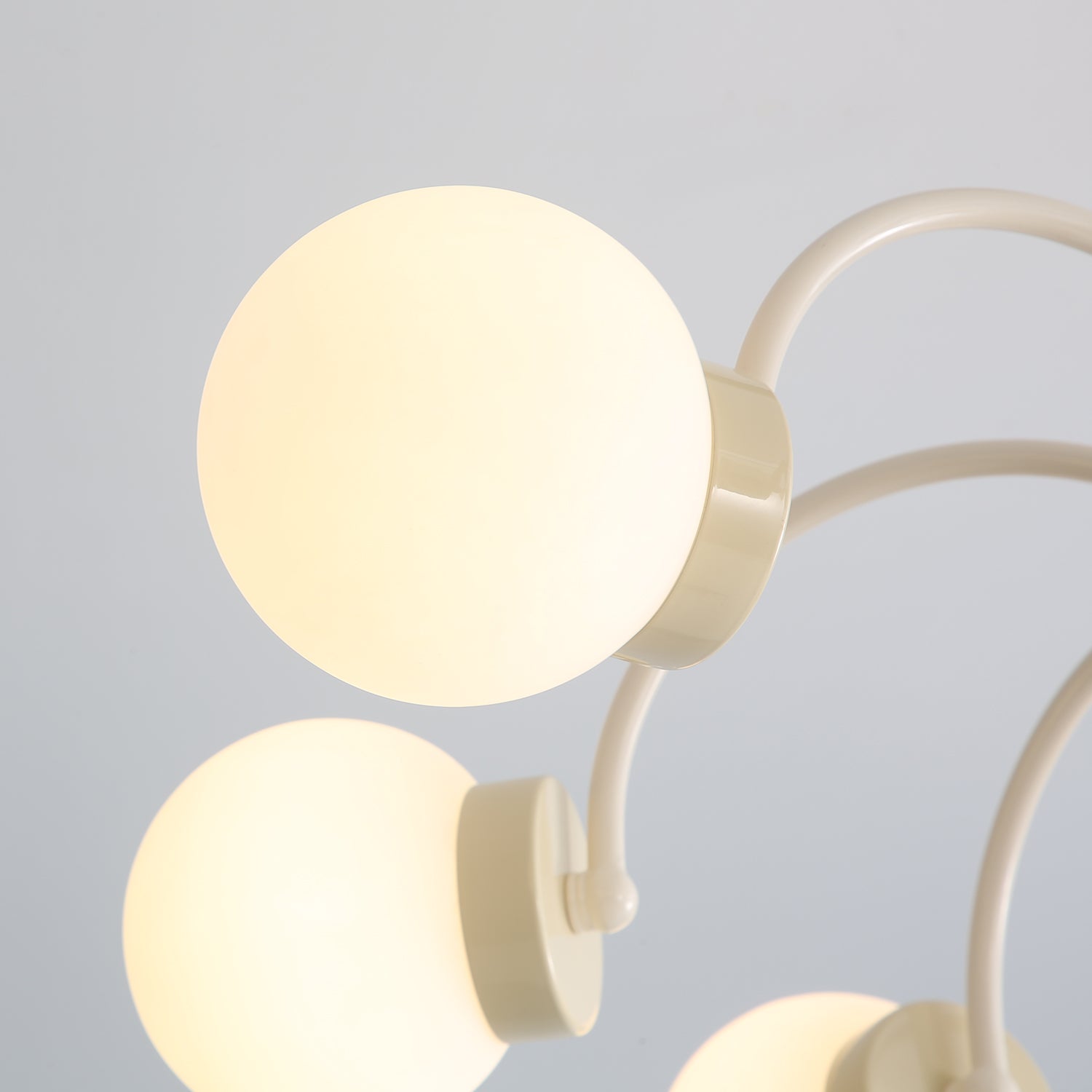 Pivone 8-Light Globe Chandelier - Neutralighting
