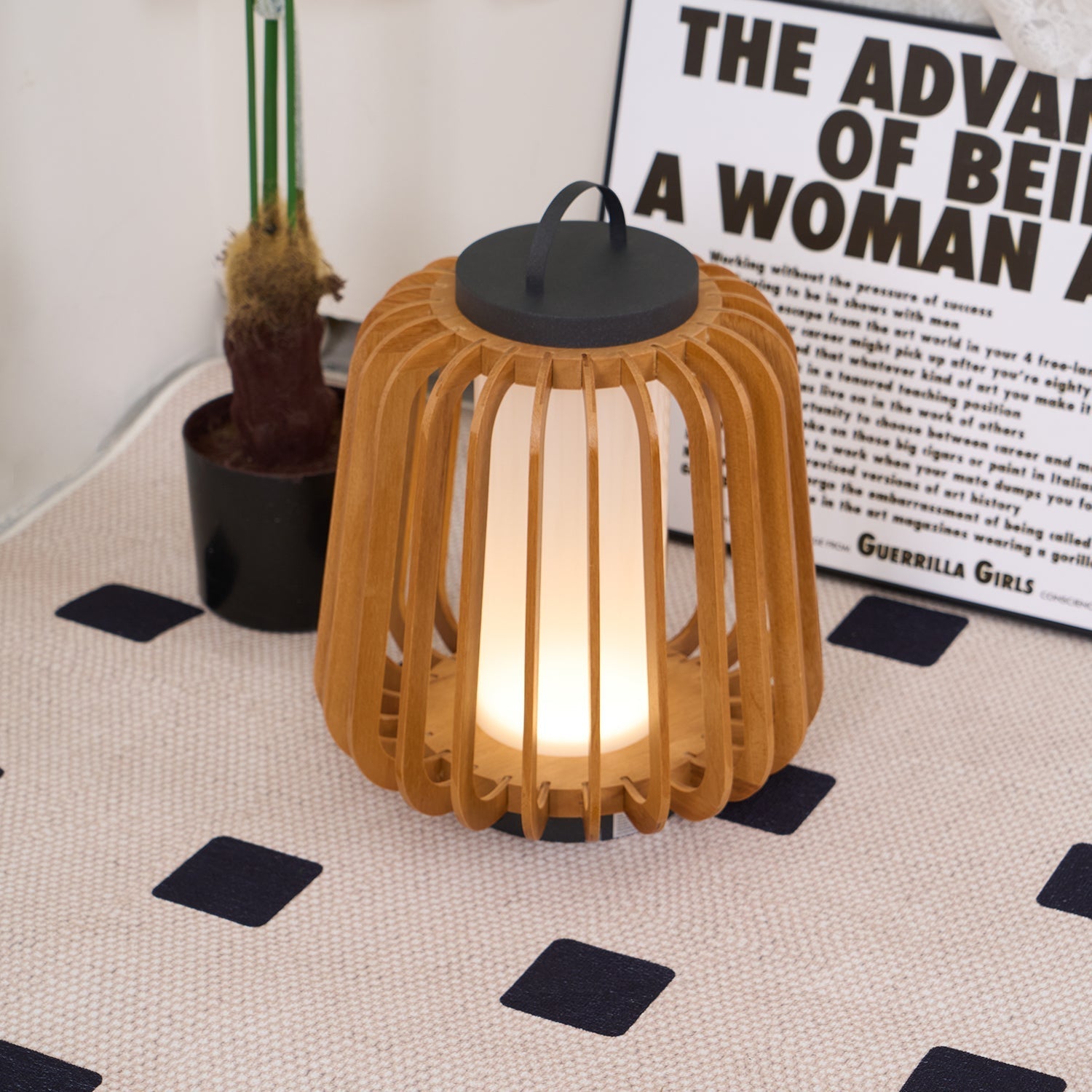 Ray Portable Lantern Outdoor Light - Neutralighting