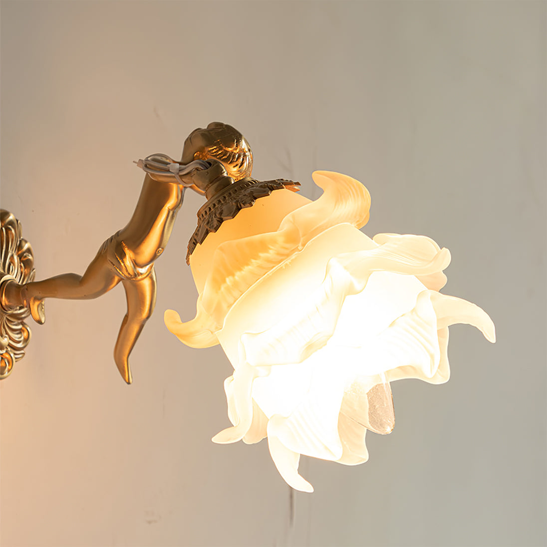 Arque Glass Rose Wall Lamp - Neutralighting