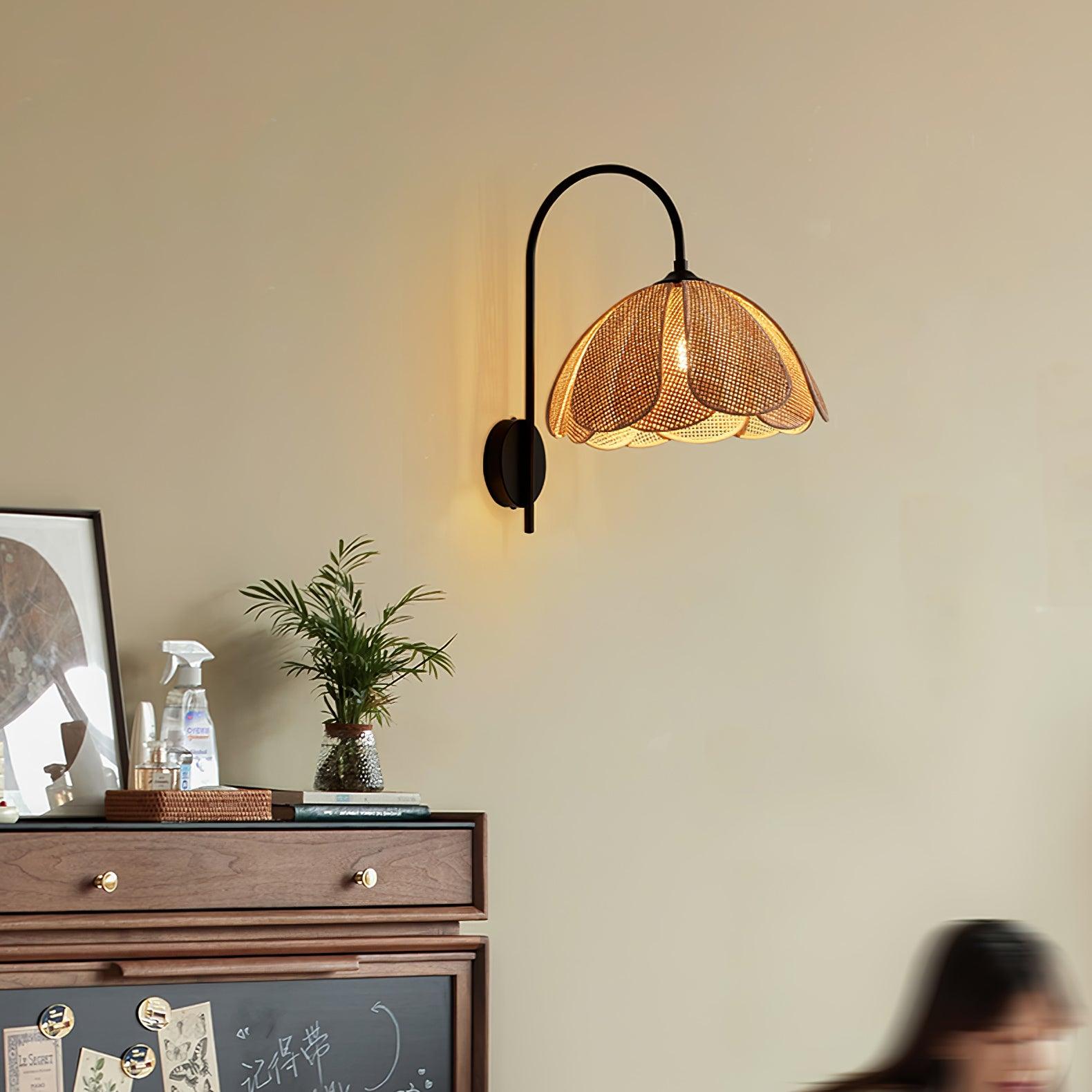 Edria Petal-Shaped Rattan Wall Lamp - Neutralighting