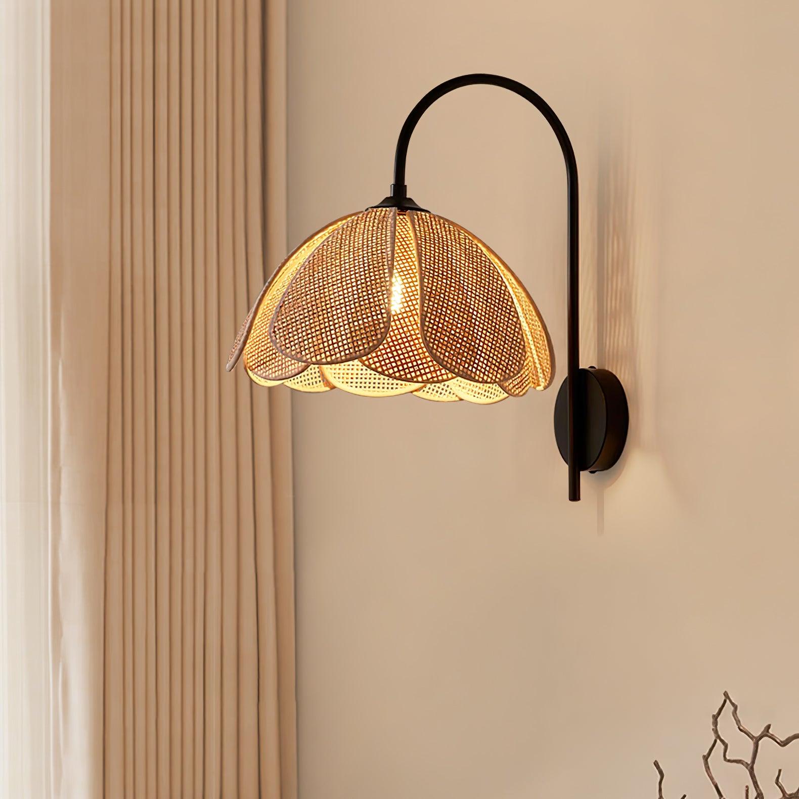 Edria Petal-Shaped Rattan Wall Lamp - Neutralighting