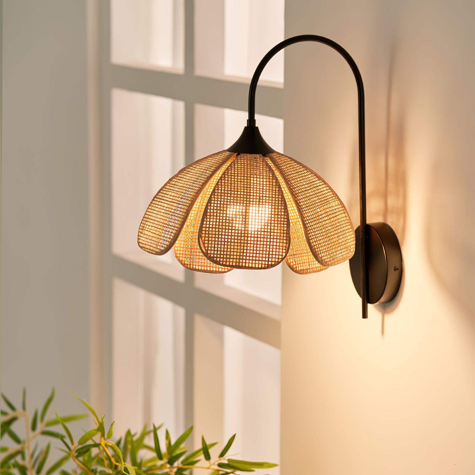 Edria Petal-Shaped Rattan Wall Lamp - Neutralighting
