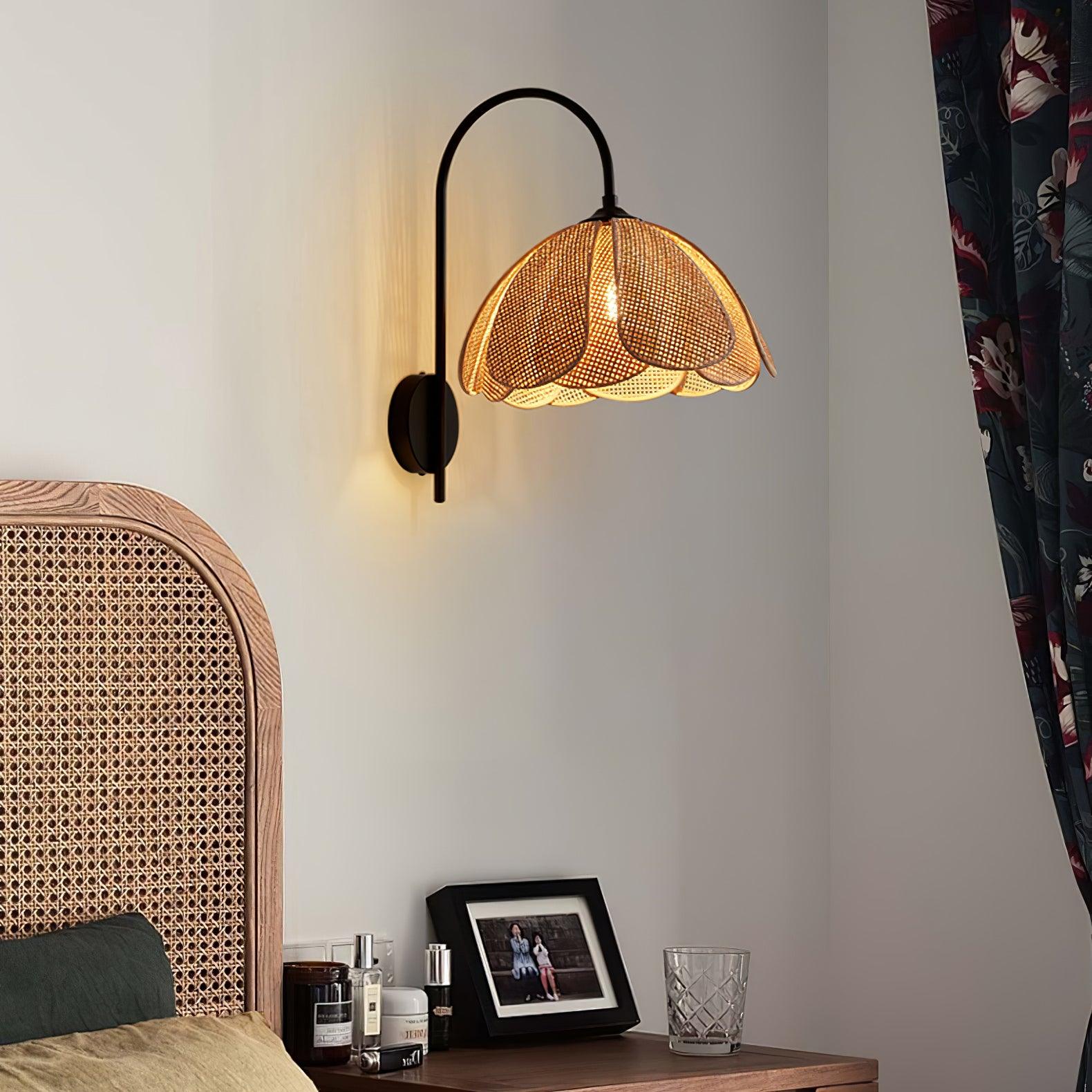 Edria Petal-Shaped Rattan Wall Lamp - Neutralighting