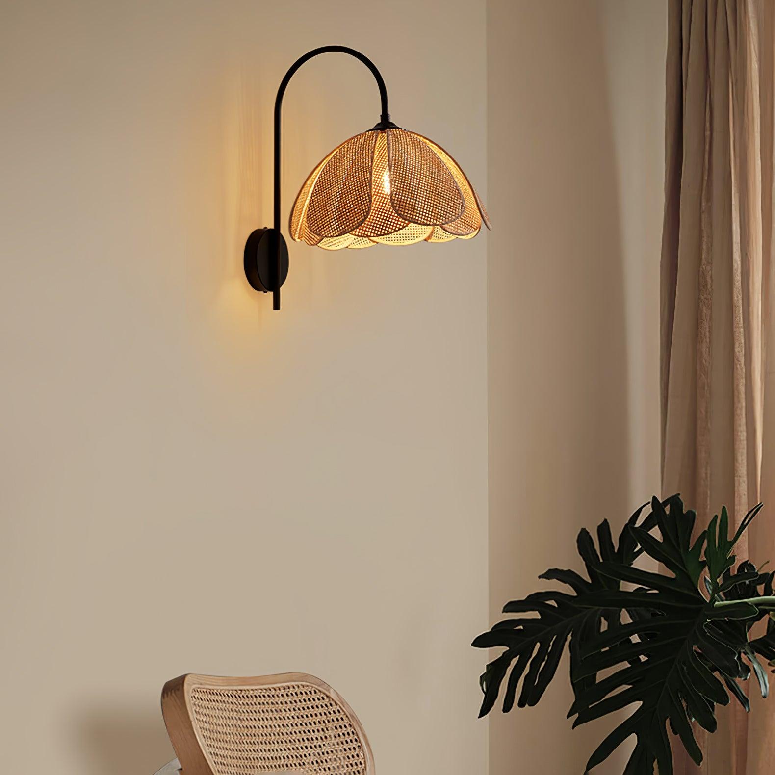 Edria Petal-Shaped Rattan Wall Lamp - Neutralighting
