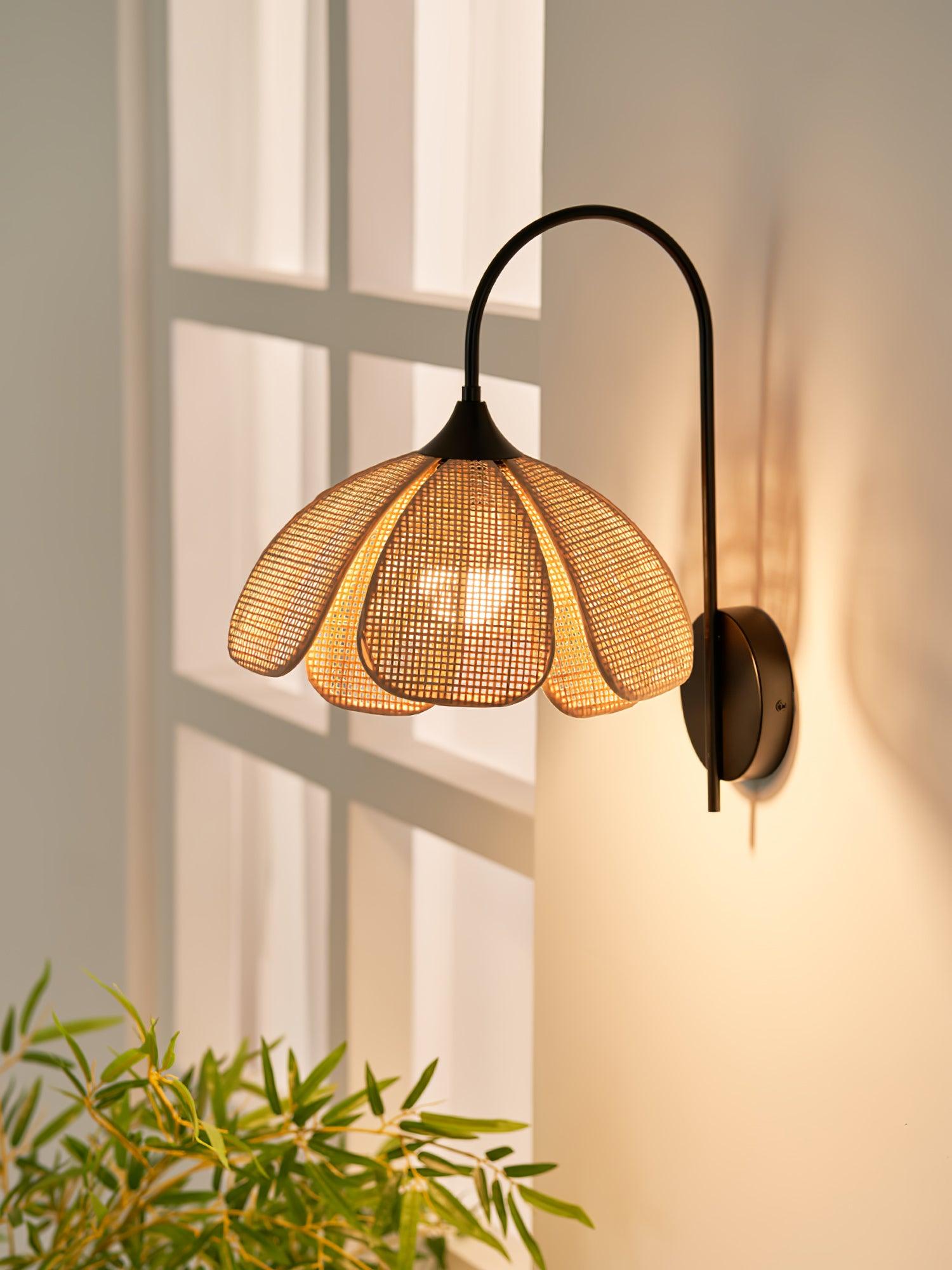 Edria Petal-Shaped Rattan Wall Lamp - Neutralighting
