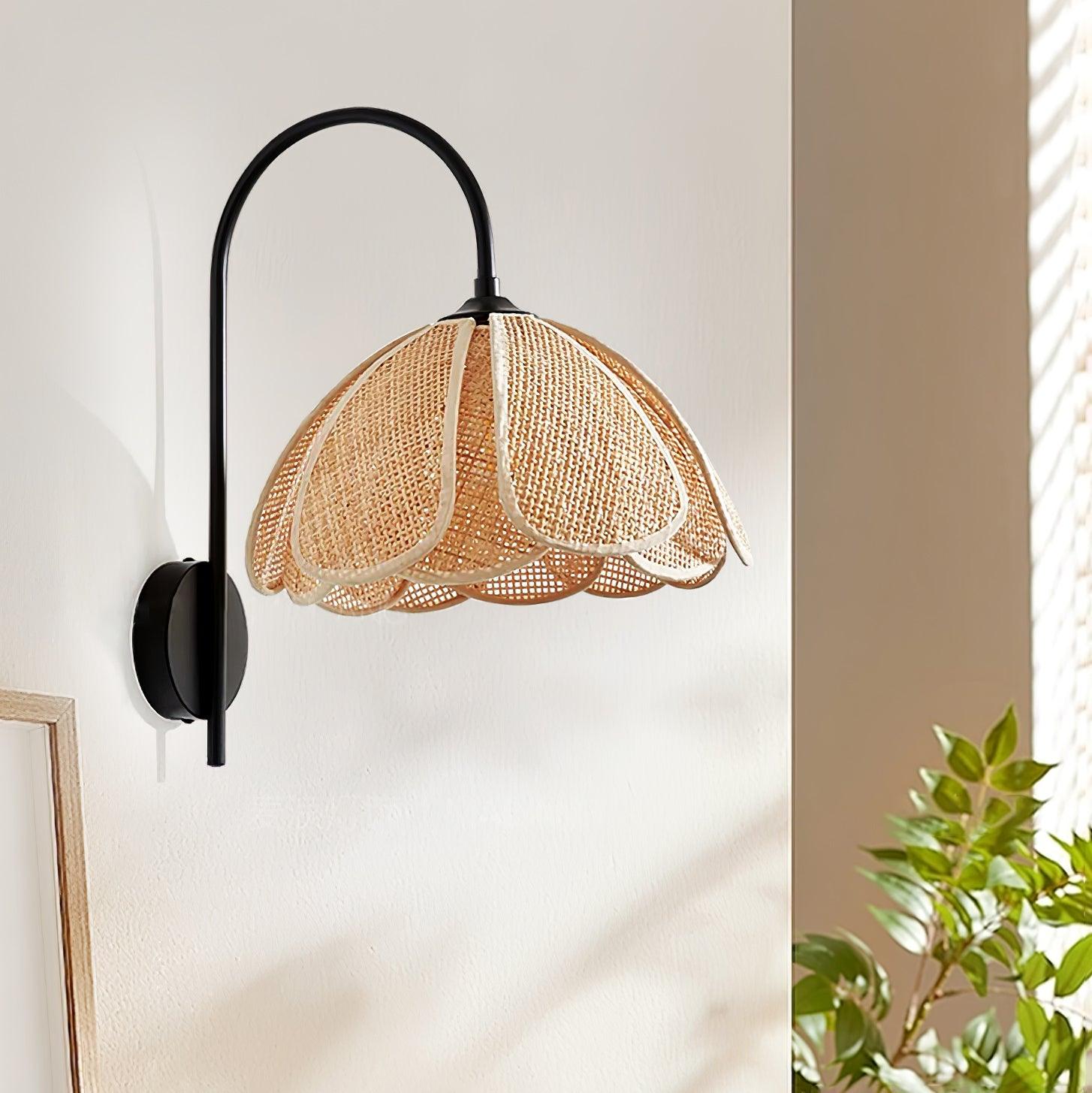 Edria Petal-Shaped Rattan Wall Lamp - Neutralighting