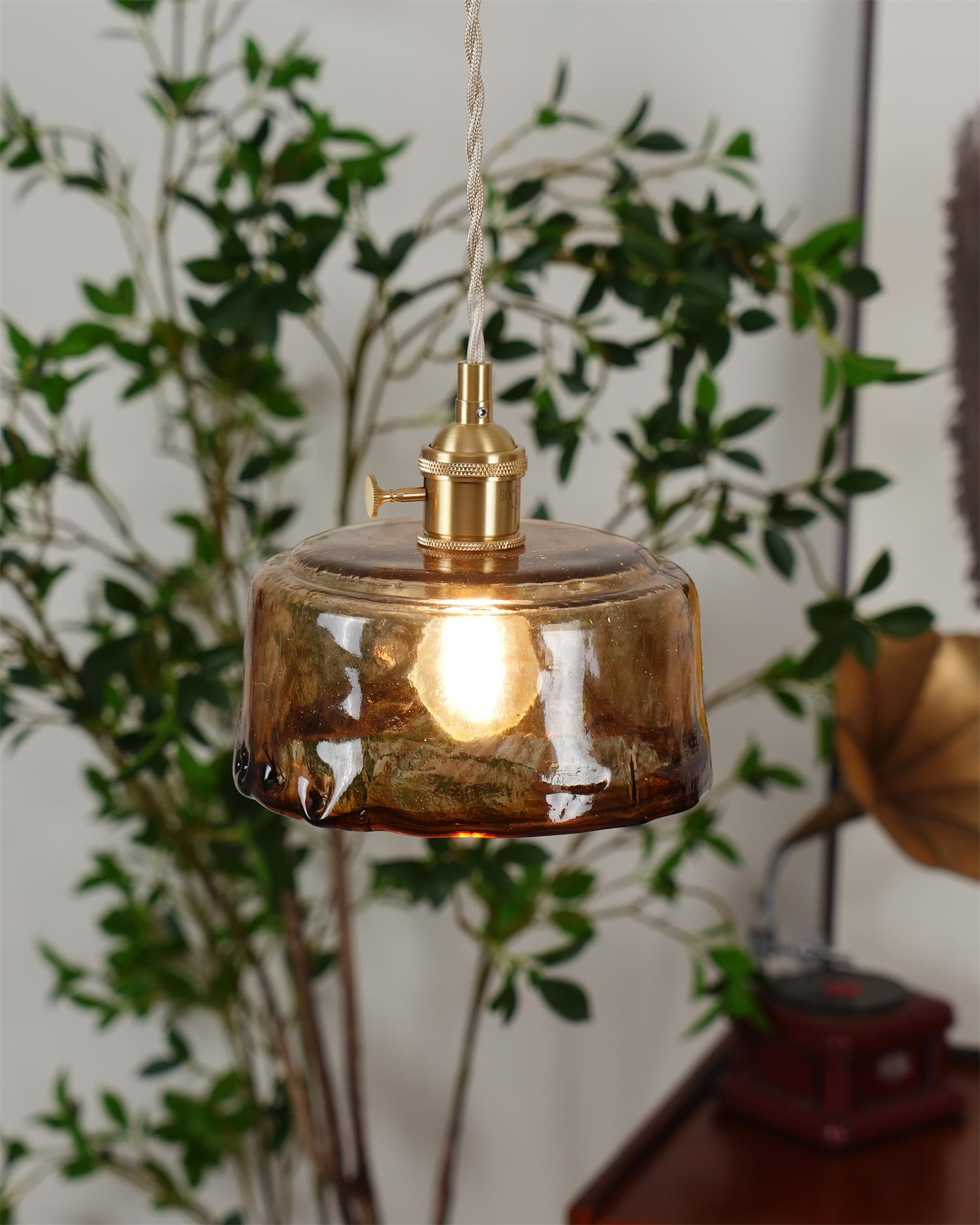 Amberlyn Vintage Amber Glass Pendant Light - Neutralighting