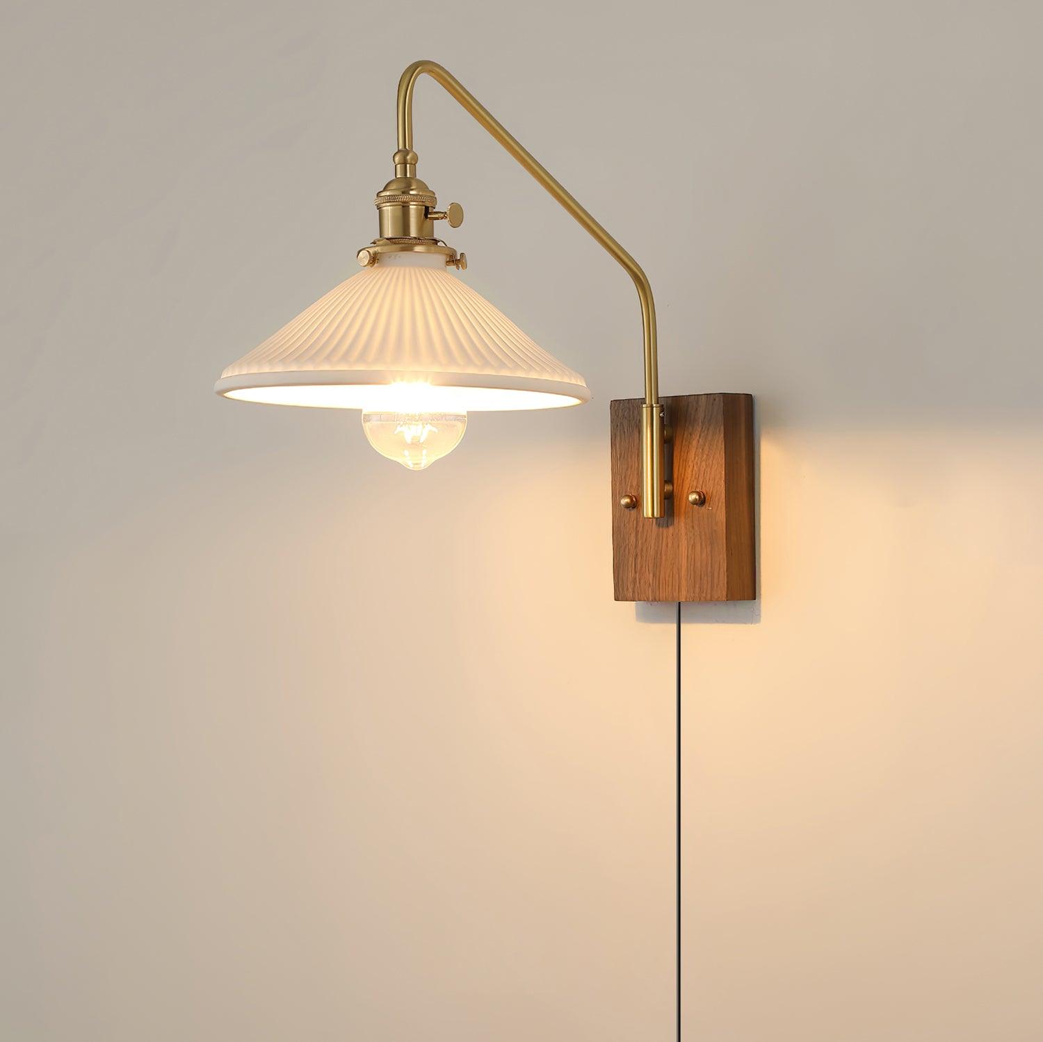 Wall Light Retro Plug In with Brass, Walnut French Elegance - Neutralighting