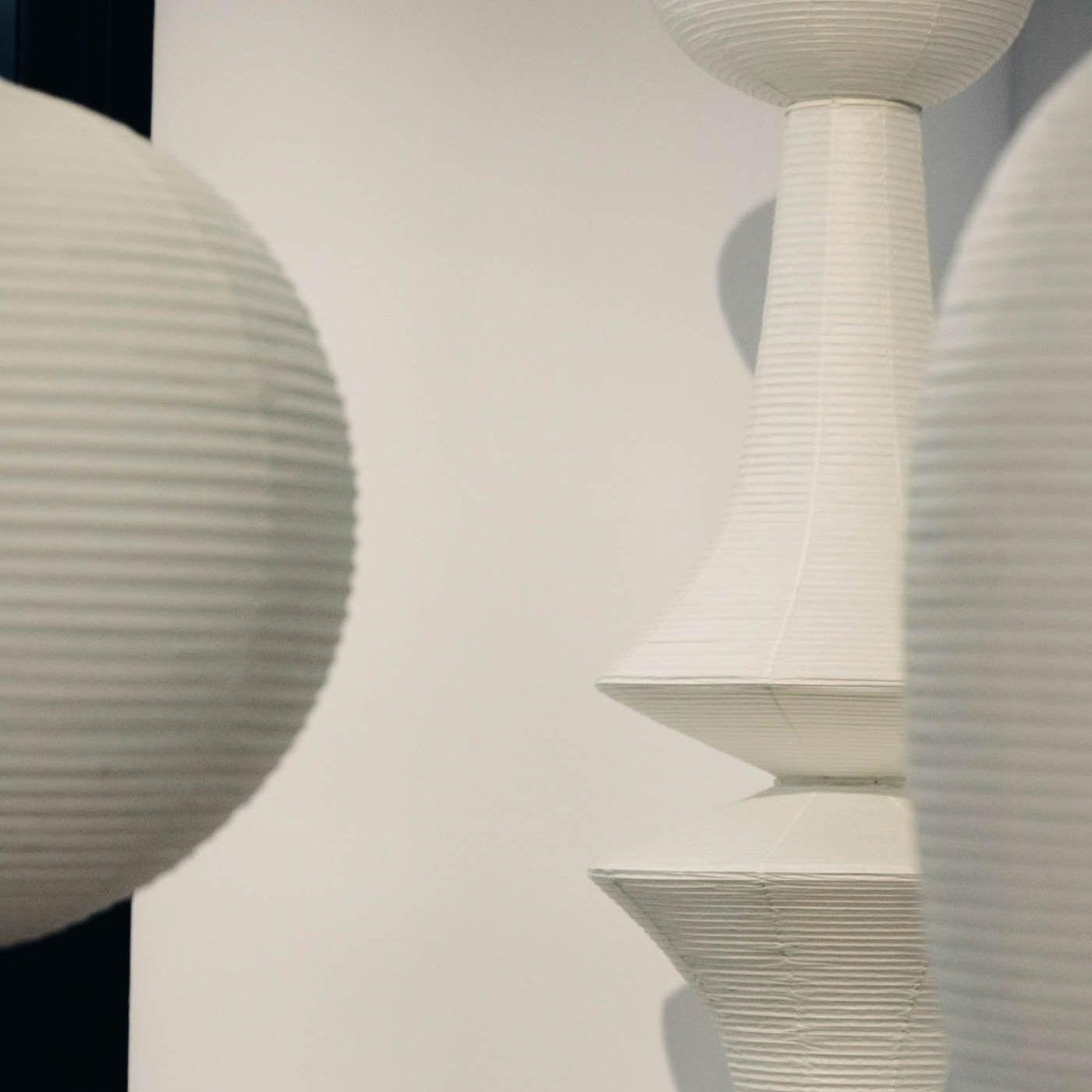 Faye Sculptural Paper Vertical Pendant Light - Neutralighting