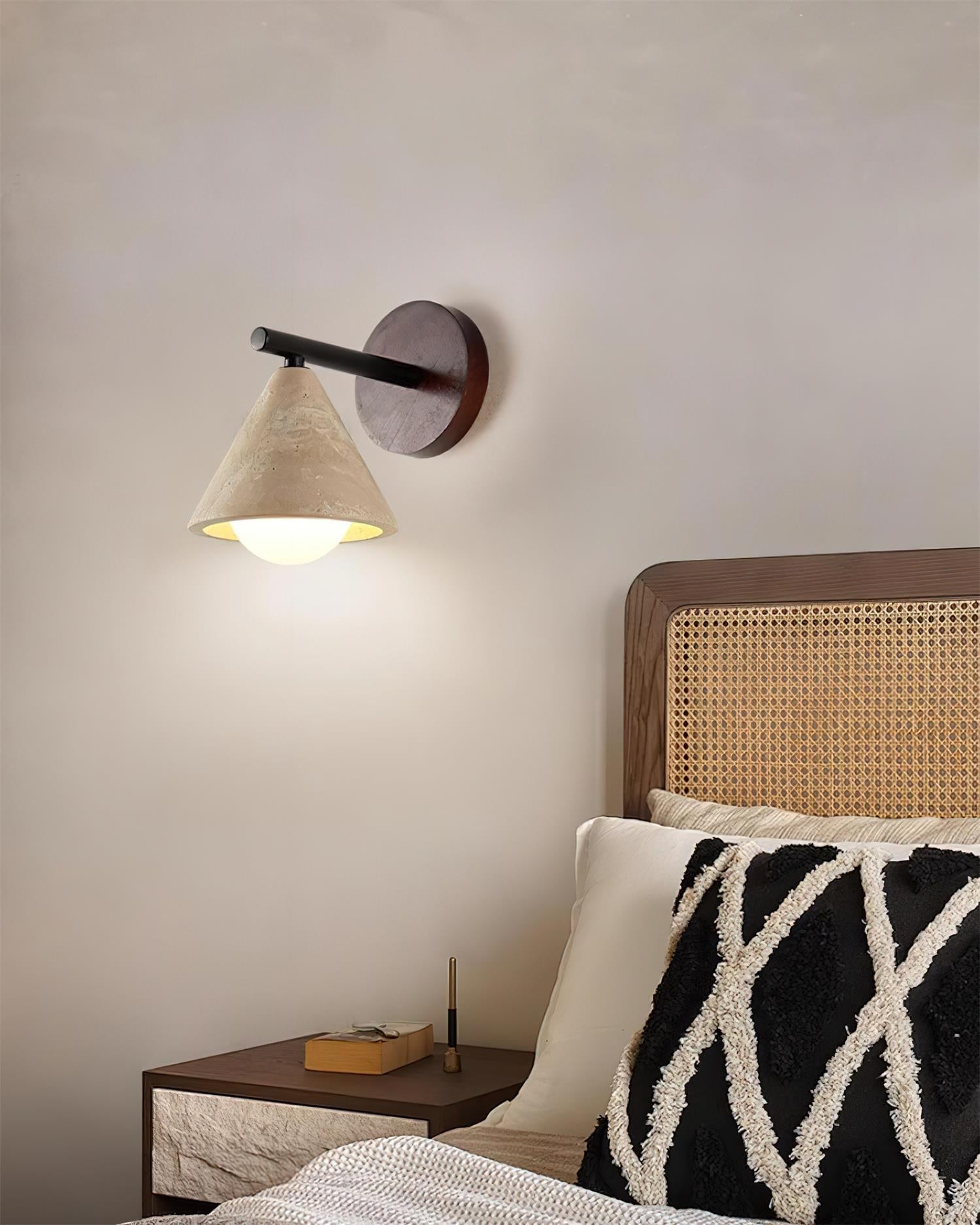 Riita Wall Lamp triangular cone-shaped travertine - Neutralighting
