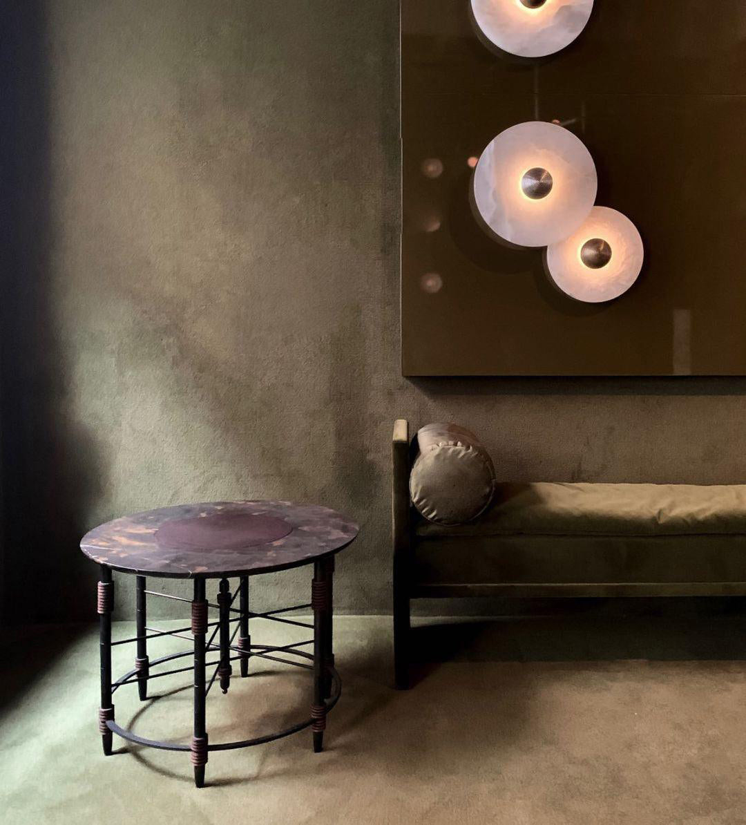 Round Wall Lamp Alabaster Fluted Brass - Neutralighting