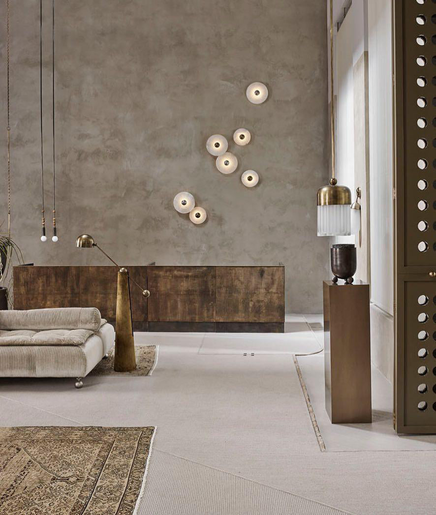 Round Wall Lamp Alabaster Fluted Brass - Neutralighting