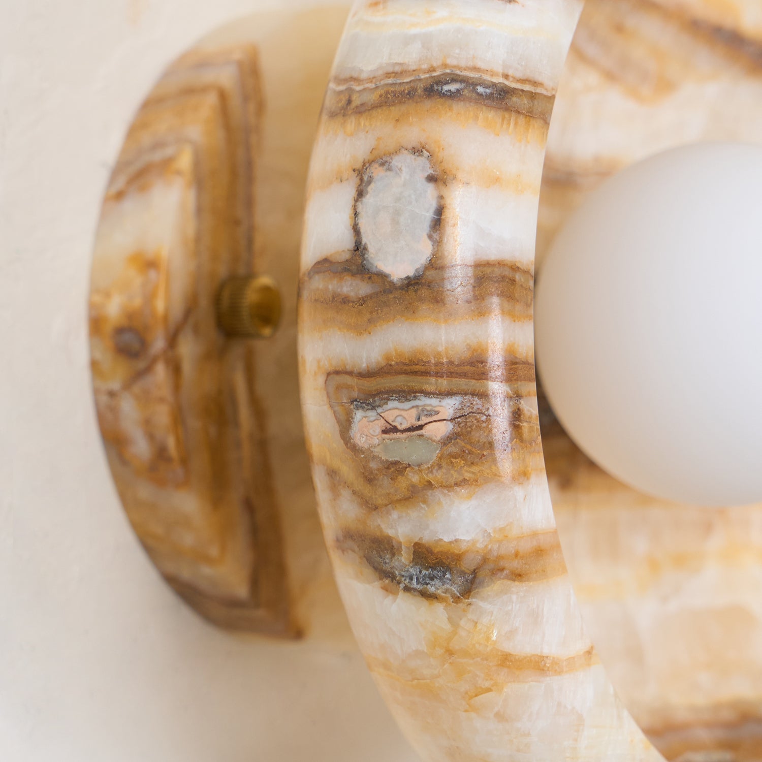 Onvix Natural Onyx Wall Light - Neutralighting