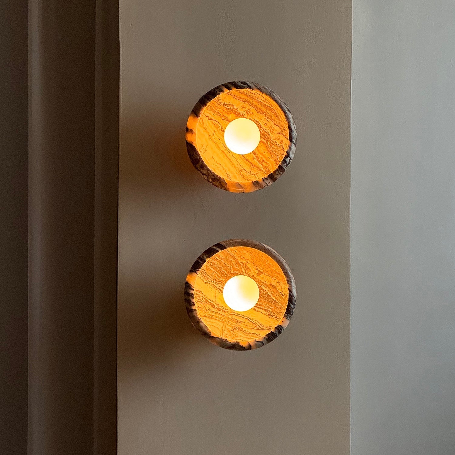 Onvix Natural Onyx Wall Light - Neutralighting