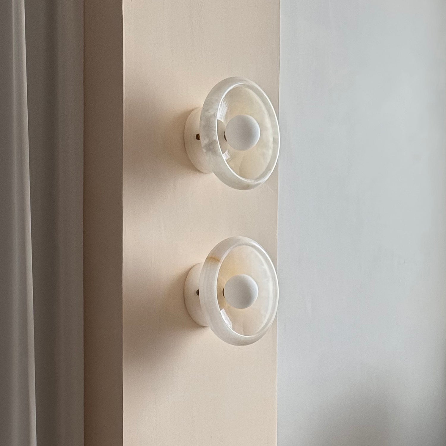 Onvix Natural Onyx Wall Light - Neutralighting
