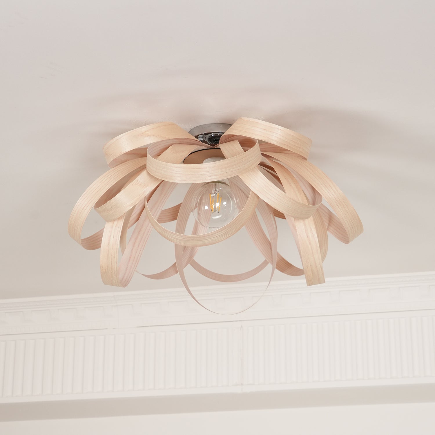 Veylo Wooden Ribbon Ceiling Lamp - Neutralighting