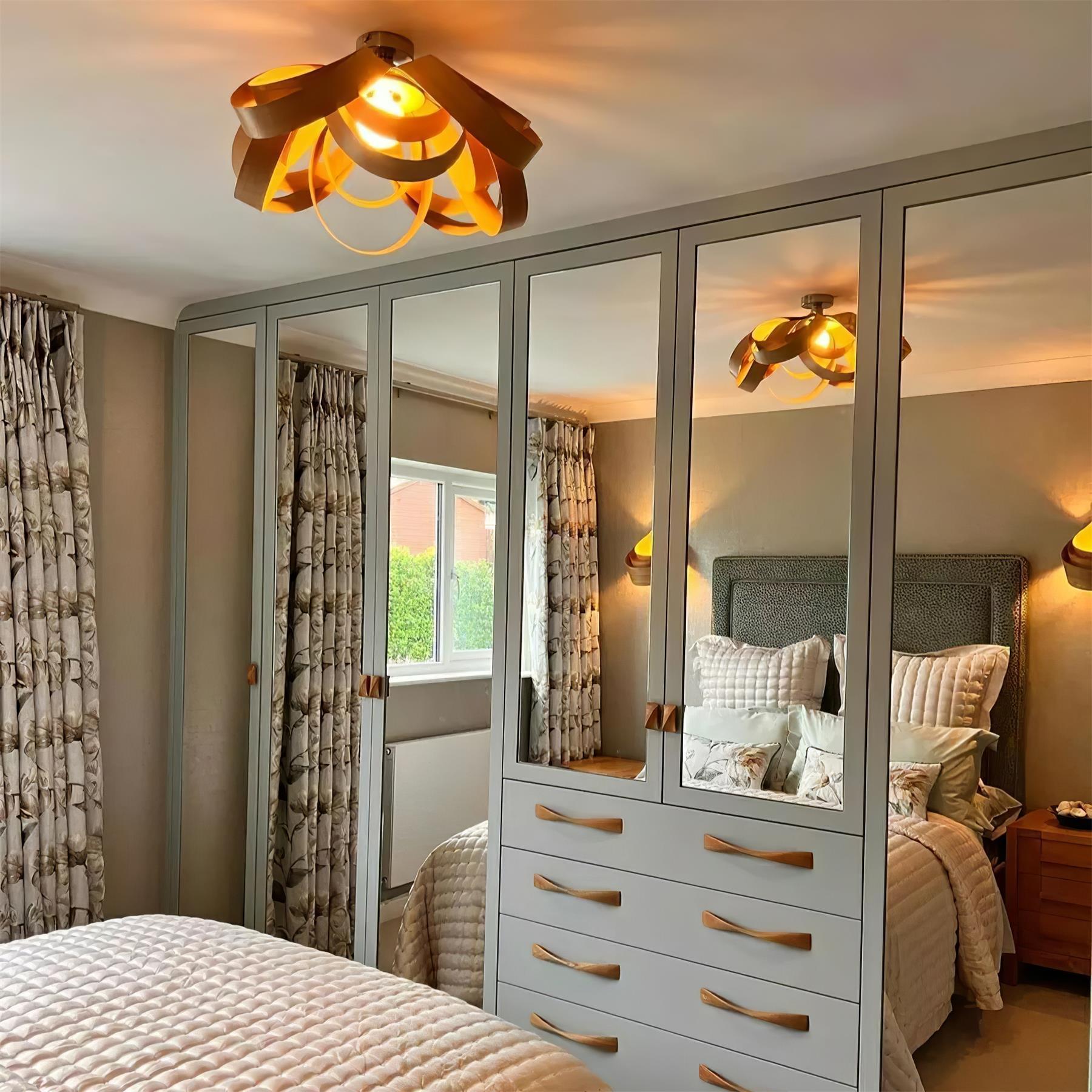 Veylo Wooden Ribbon Ceiling Lamp - Neutralighting