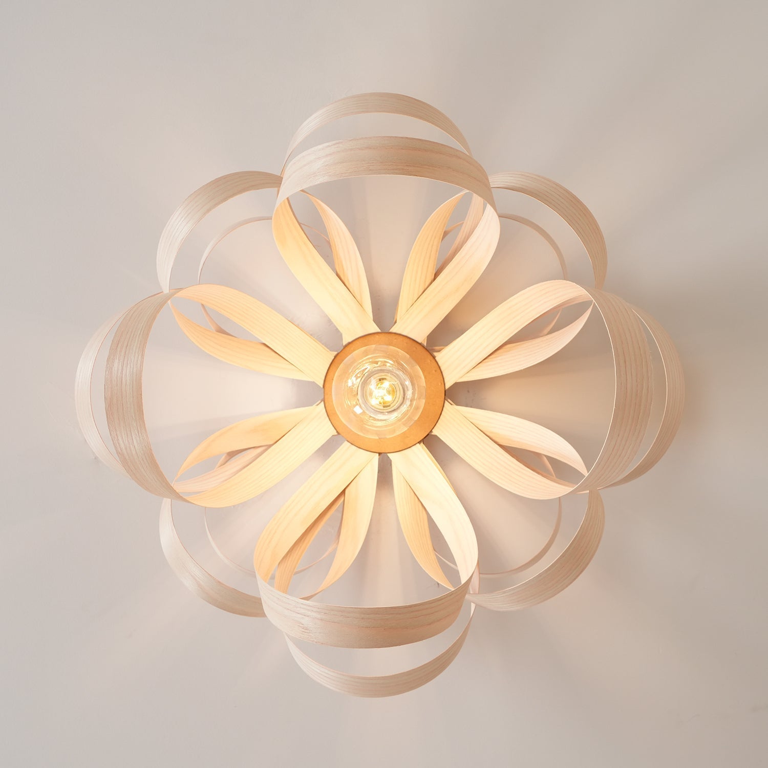Veylo Wooden Ribbon Ceiling Lamp - Neutralighting
