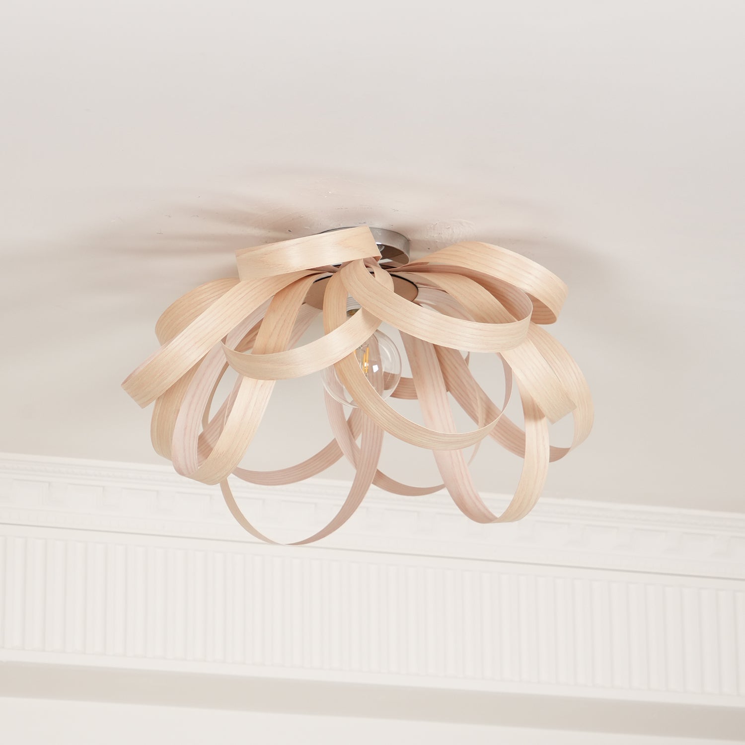 Veylo Wooden Ribbon Ceiling Lamp - Neutralighting