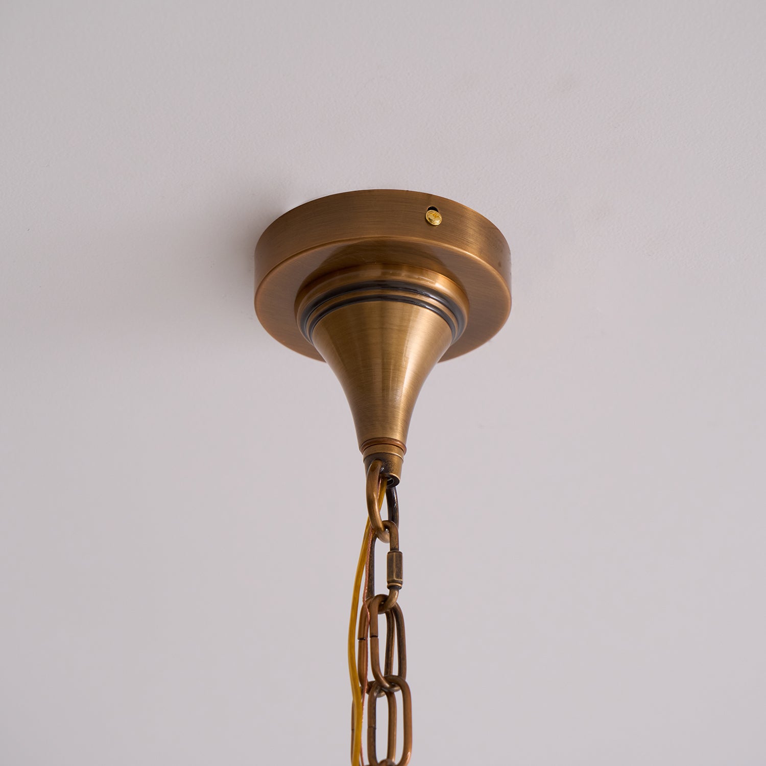 Vianel Vintage Metal Pendant Light - Neutralighting