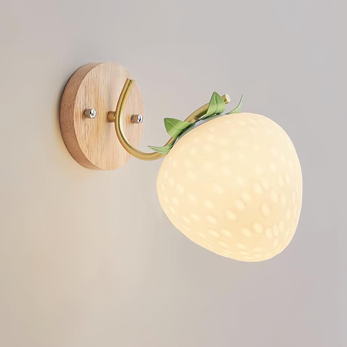 Pebora Strawberry-Inspired Wall Lamp - Neutralighting