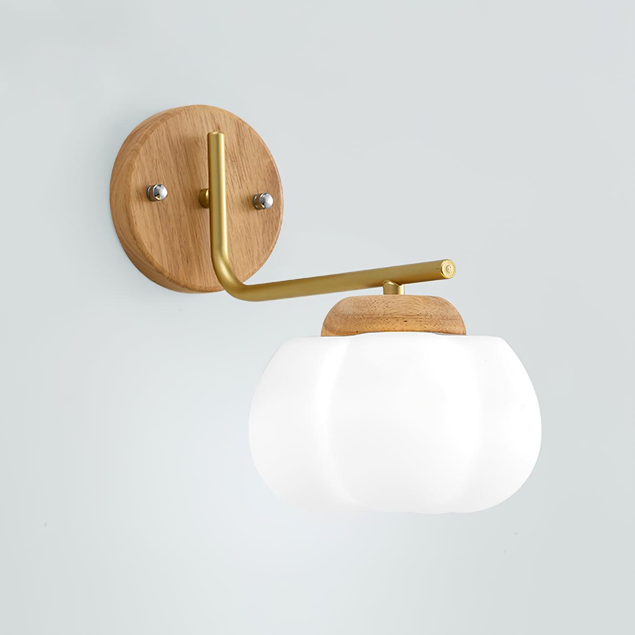 Pebora Strawberry-Inspired Wall Lamp - Neutralighting