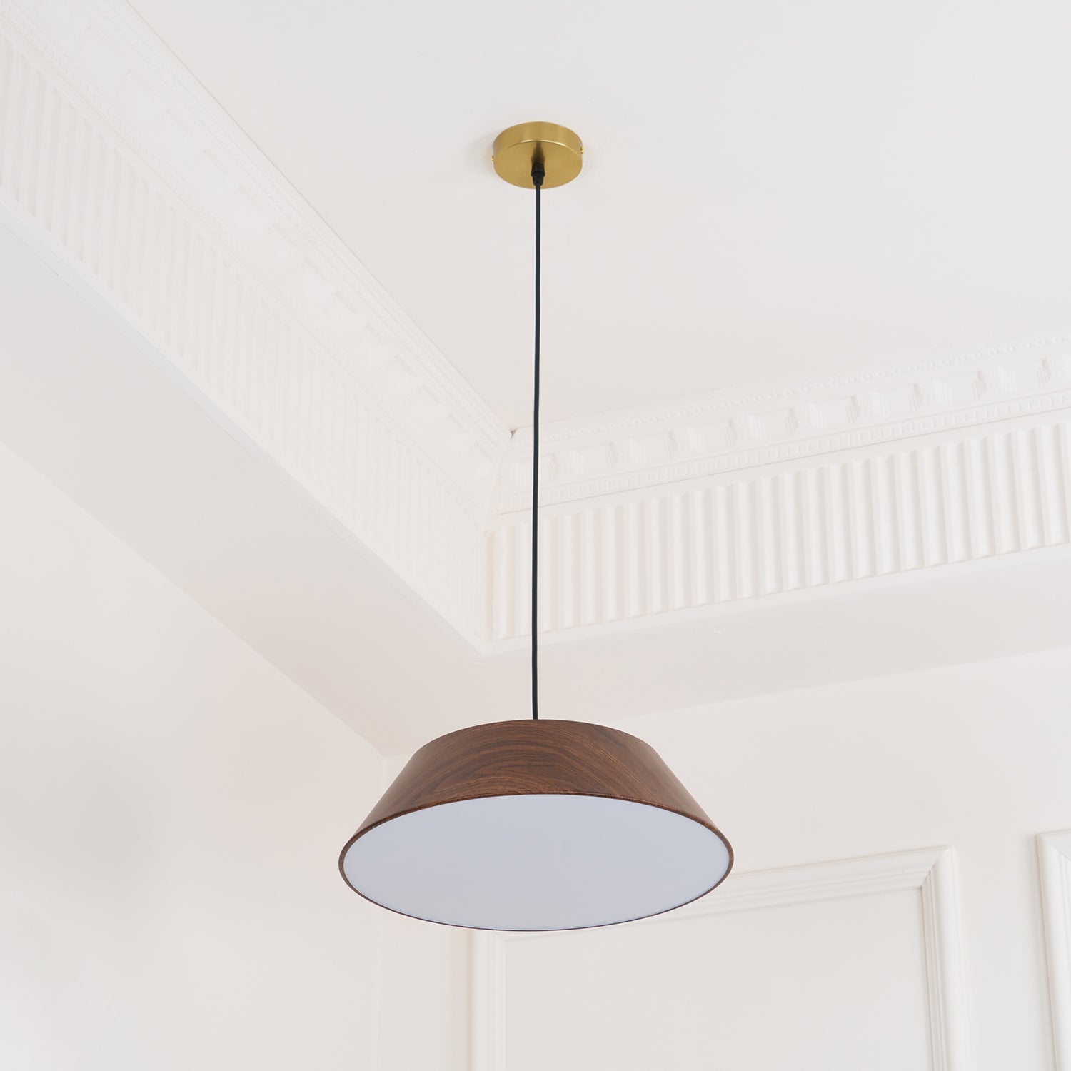 Novain Wood Grain Pendant Light - Neutralighting